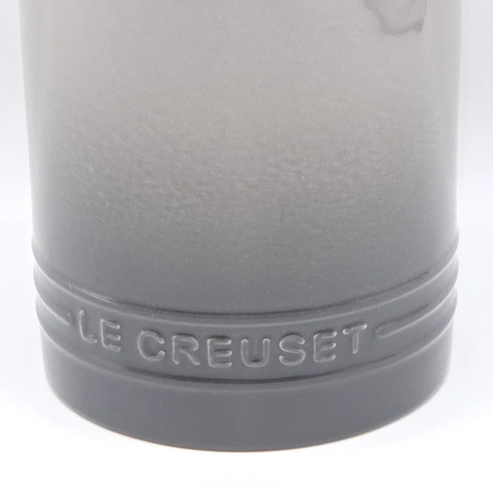 Le Creuset Flint 26oz Stoneware Canister with Wooden Lid New Factory Second
